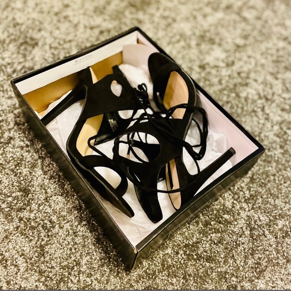 Forever 21 Wraparound Stiletto Heels - Picture 6 of 7